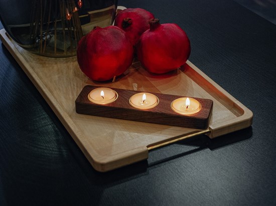 Подсвечник для трёх чайных свечей из массива американского ореха и латуни - фото 4518